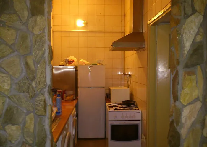 Dom Mysliwski Hostel *